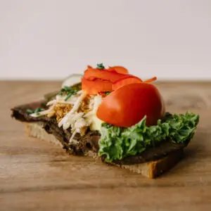 Rugbreyð við roastbeef